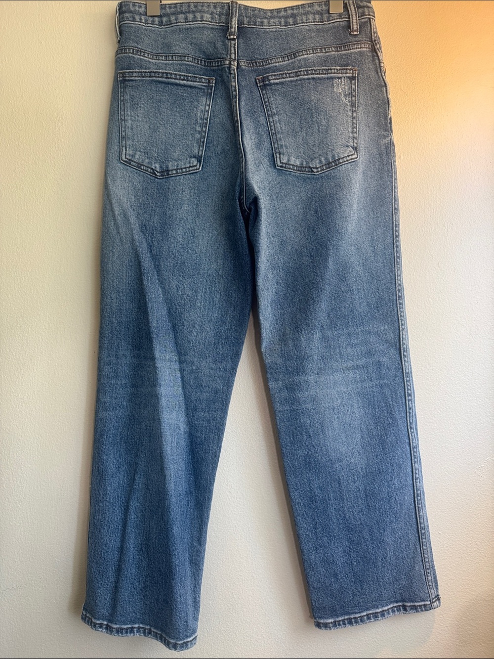 Kut from the Kloth- Classic Straight Leg women's Jeans - Light Blue - Picture 3 of 6